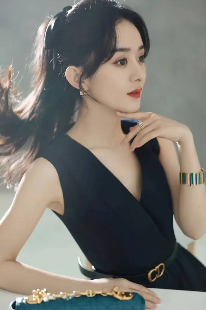 下载爱其艺界面演示